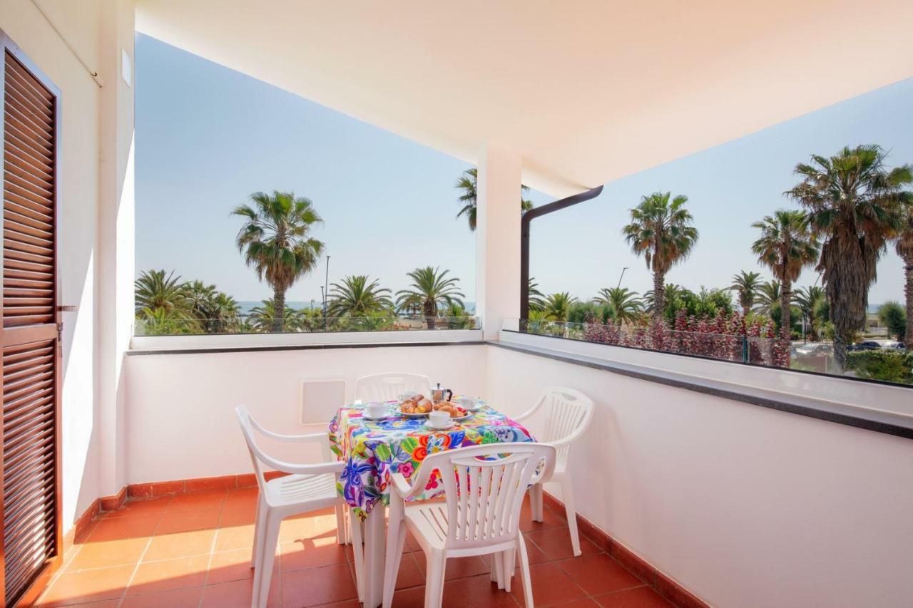 Residence Elle San Benedetto del Tronto Exteriör bild
